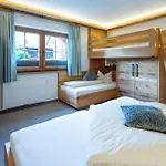 Gaestehaus Brantlhof Und In