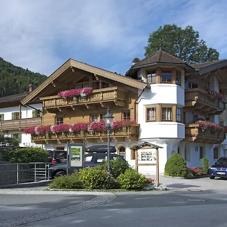 Brantlhof Und In Going am Wilden Kaiser