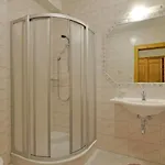 Gaestehaus Brantlhof Und In 3*
