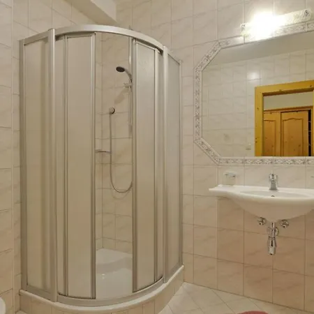 Gaestehaus Brantlhof Und In 3*